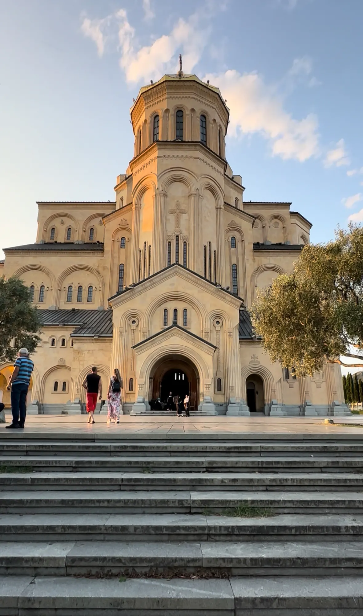 Sameba Cathedral, Tbilisi | The third largest Orthodox cathedral in the world